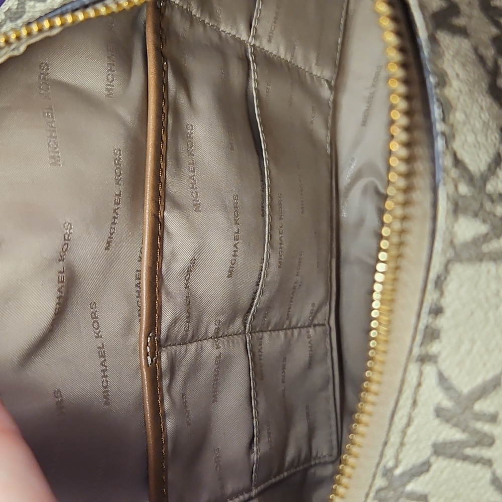 Rare Michael Kors Cream and Brown Logo Bag - Picture 11 of 16